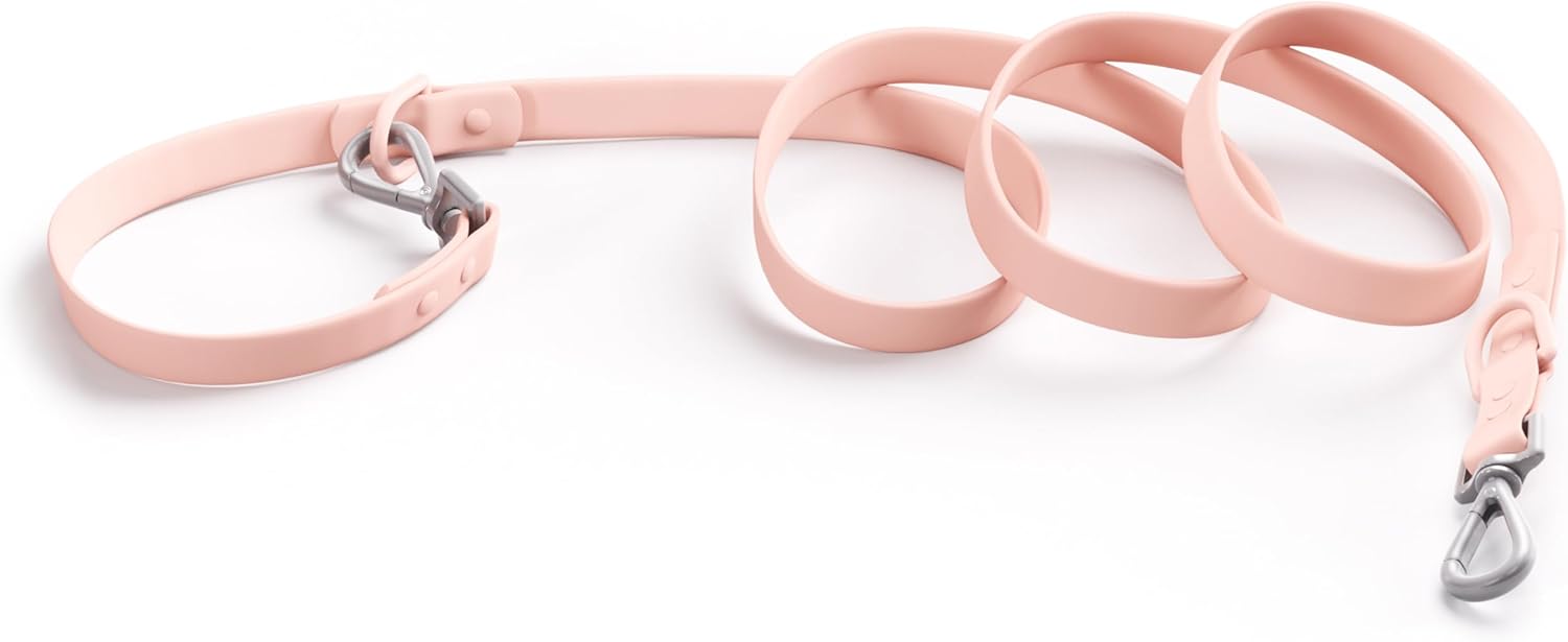 6-foot waterproof dog leash with soft PVC-coated nylon webbing, easy to clean, suitable for beach play, adjustable anti-tangling double hook design, suitable for large and medium-sized dogs.