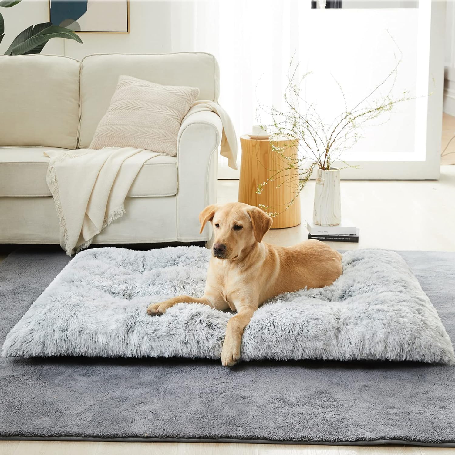 Dog Beds for Large Dogs, Plush Dog Crate Bed Fluffy Cozy Kennel Pad for Sleeping &Ease Anxiety, Washable Pet Mats with Anti-Slip Bottom for Large Dogs, Grey